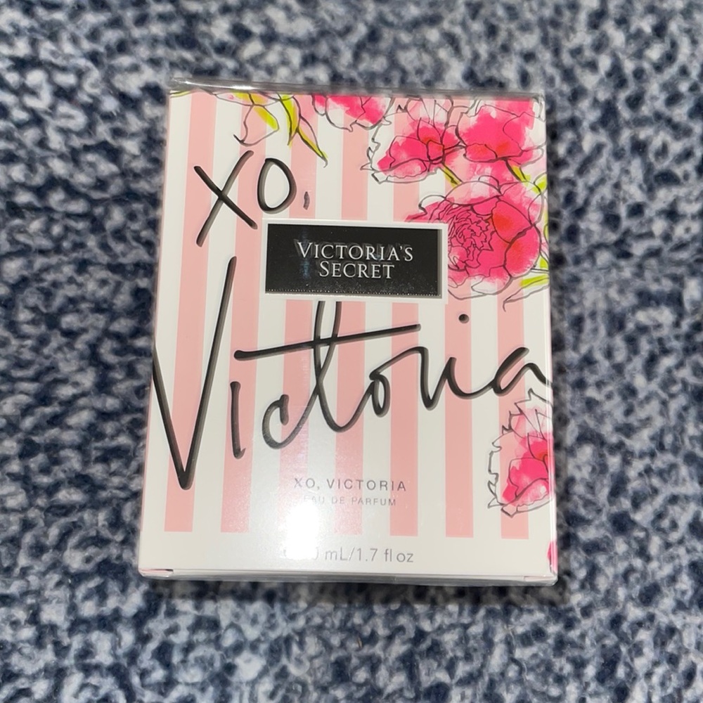 Victoria Secret Xo Victoria (NWT) 1.7fl Oz